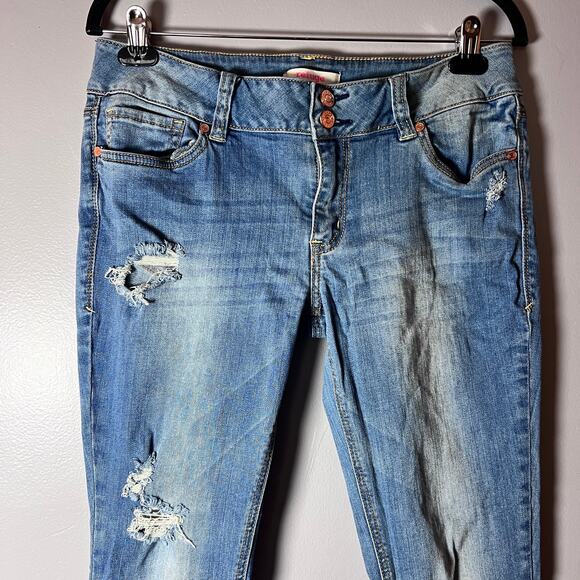 ✨Refuge size 14 women's Slim Bootcut Distressed Jeans Light Wash  Stretch Denim - Picture 9 of 9